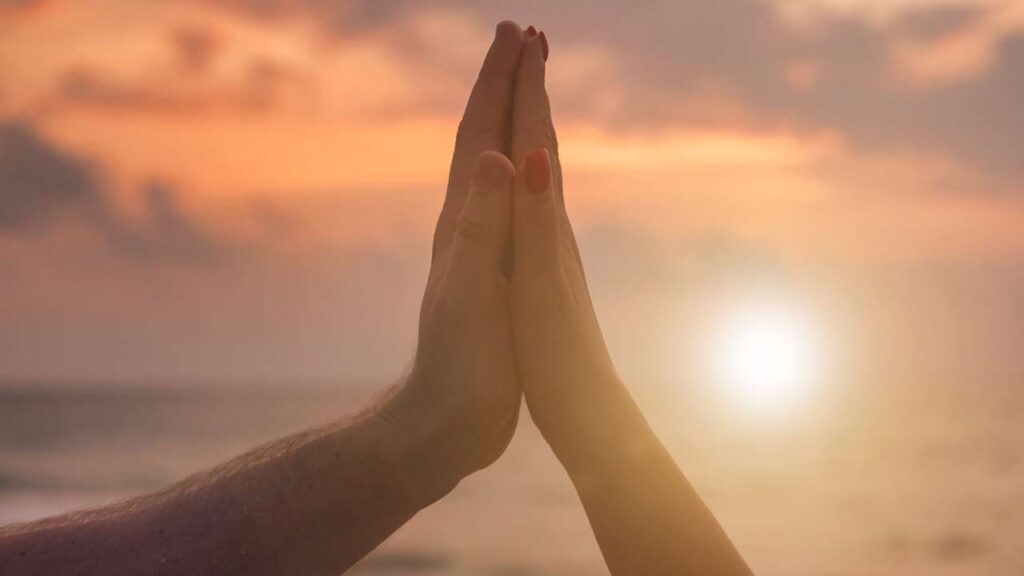 Serenity Prayer Meaning: A Clear Guide for Your Toughest Days